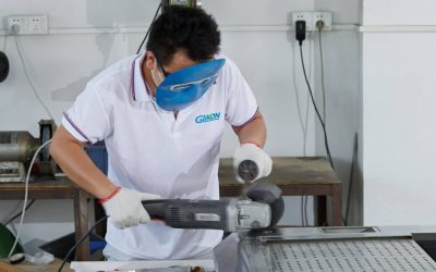 Step Up to Cleanliness: The Importance of Shoe Sole Cleaning Machines in Food Processing Plants